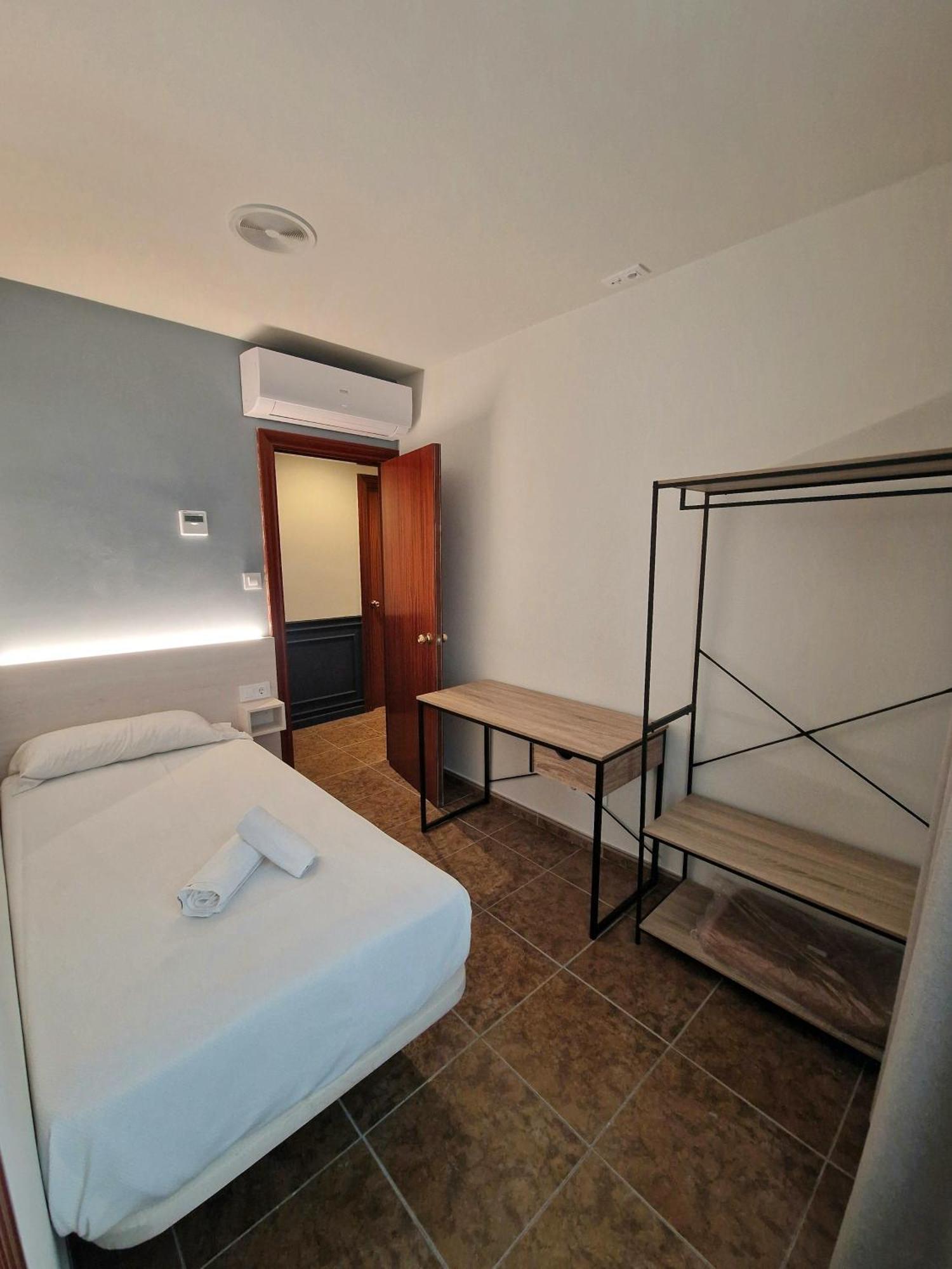 Hostal Rugaca Χουέσκα Εξωτερικό φωτογραφία