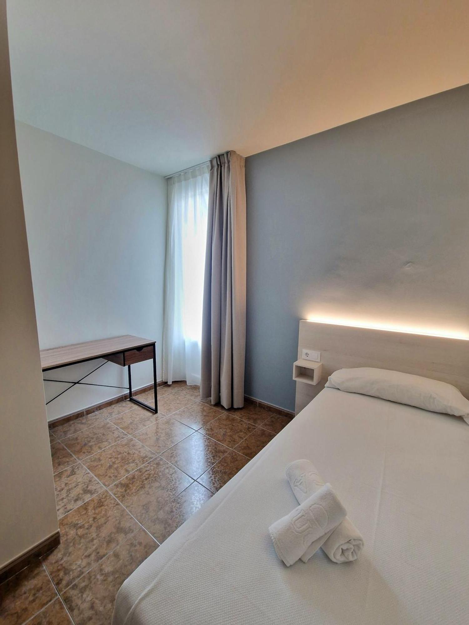 Hostal Rugaca Χουέσκα Εξωτερικό φωτογραφία