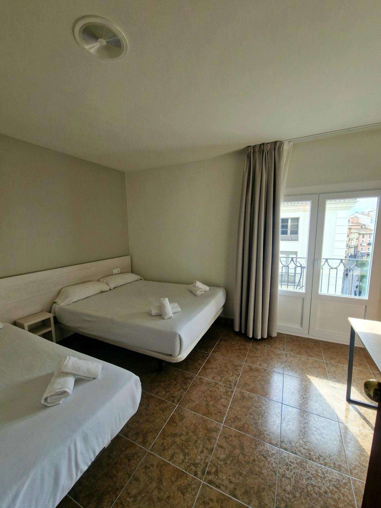 Hostal Rugaca Χουέσκα Εξωτερικό φωτογραφία