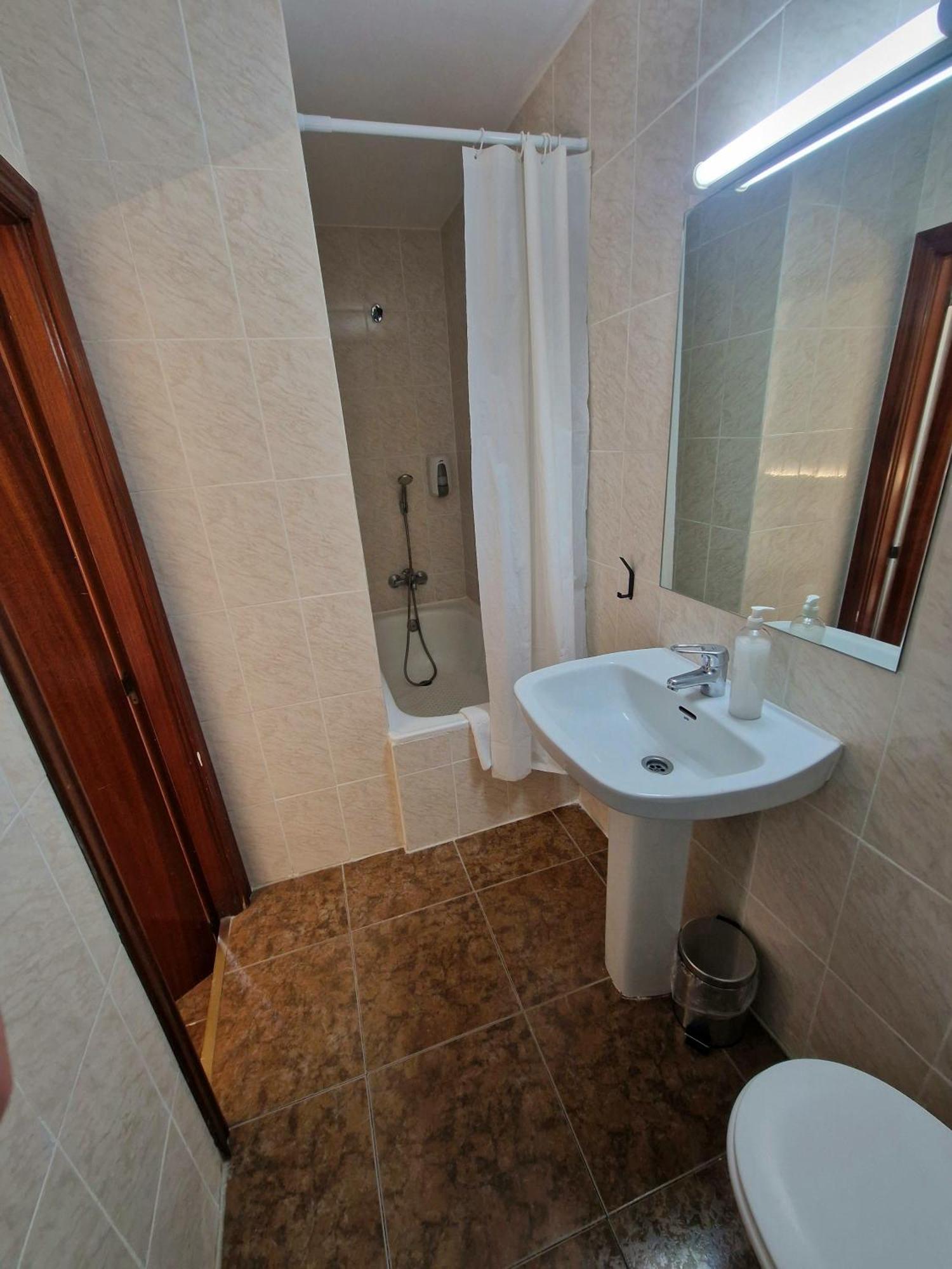Hostal Rugaca Χουέσκα Εξωτερικό φωτογραφία