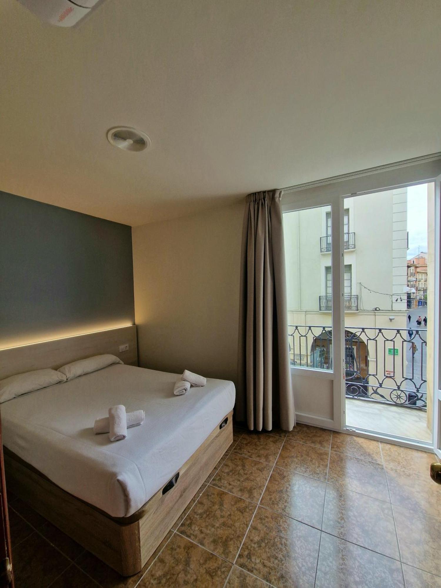 Hostal Rugaca Χουέσκα Εξωτερικό φωτογραφία