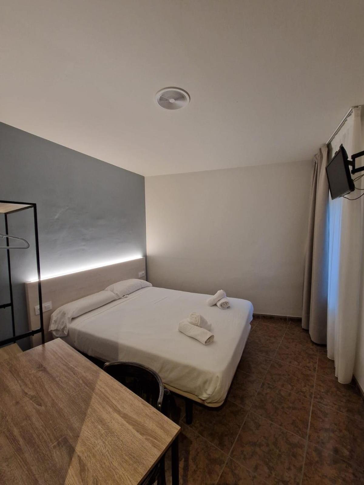 Hostal Rugaca Χουέσκα Εξωτερικό φωτογραφία
