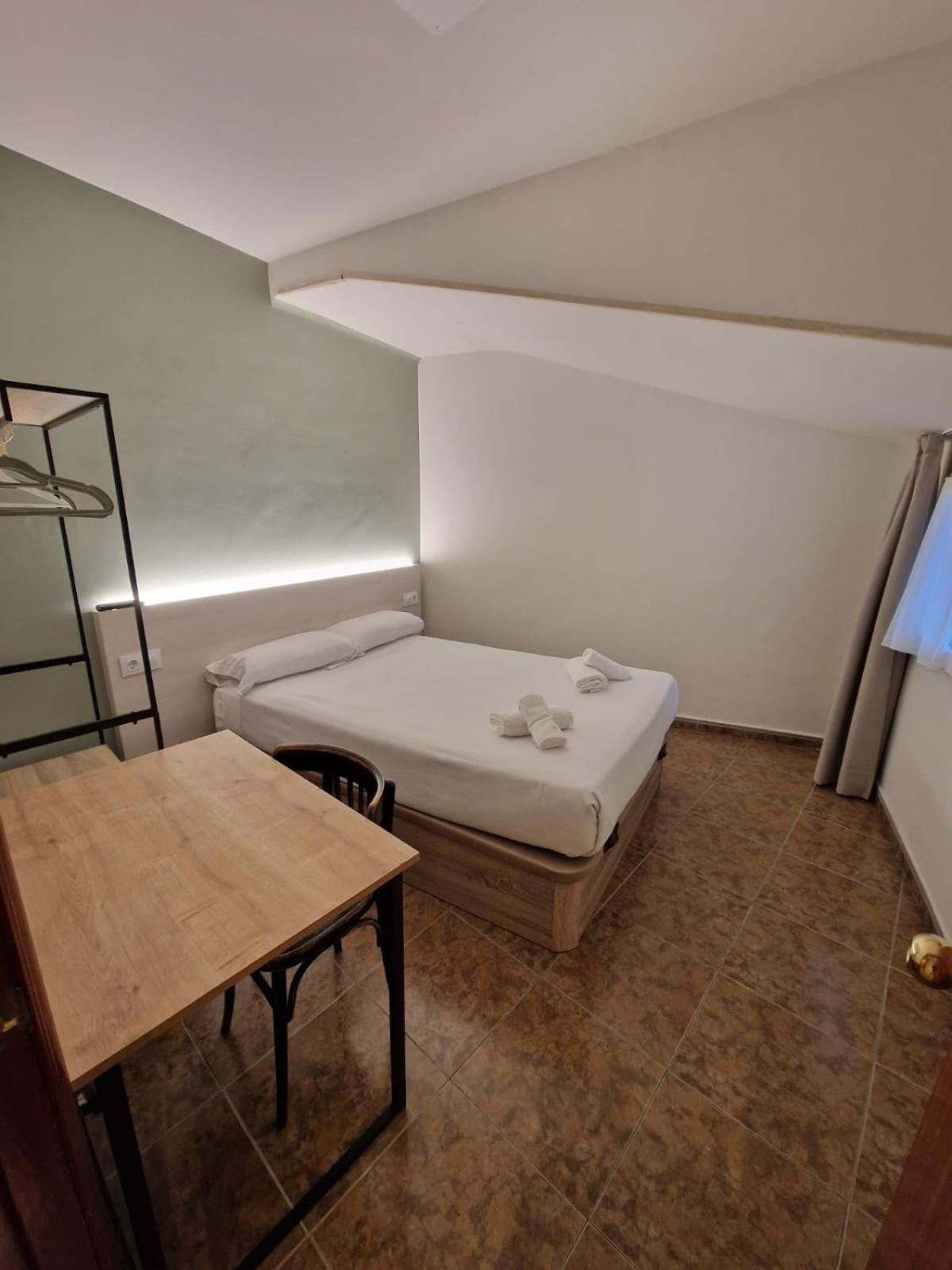 Hostal Rugaca Χουέσκα Εξωτερικό φωτογραφία